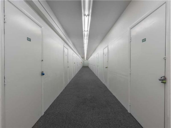 Extra Space Storage - 0819 - Fort Lauderdale - Commercial Blvd - 855 West Commercial Boulevard