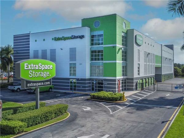 Extra Space Storage - 1424 - Miami - SW 147th Ave - 11851 Southwest 147th Avenue
