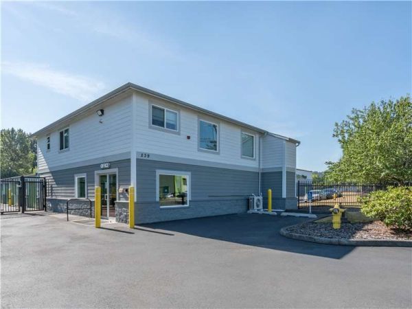 Extra Space Storage - 8270 - Puyallup - 15th St - 239 15th Street Southeast