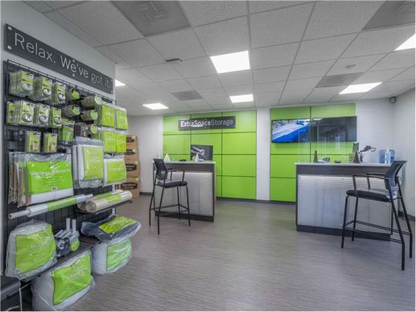 Extra Space Storage - 1572 - Richmond - Hull St - 7000 Hull Street Road