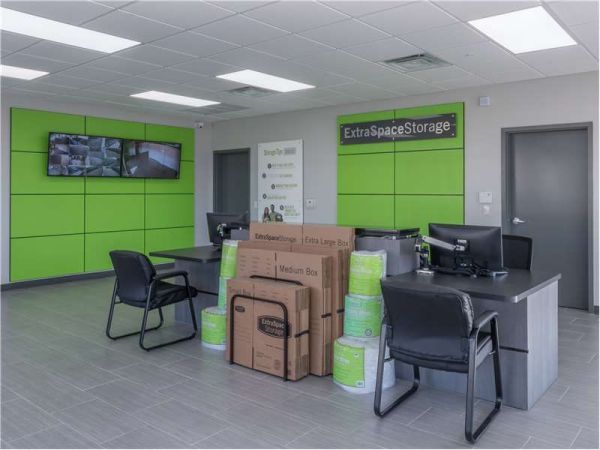 Extra Space Storage - 8961 - New Port Richey - Trinity Blvd - 11615 Trinity Boulevard