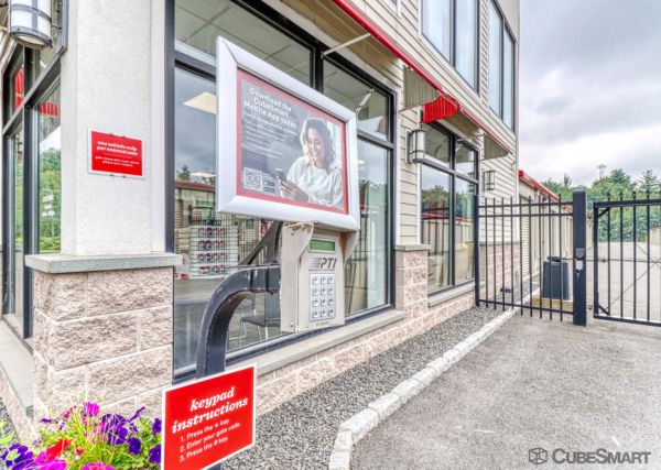 CubeSmart Self Storage - Bloomfield - 101 Old Windsor Rd - 101 Old Windsor Road
