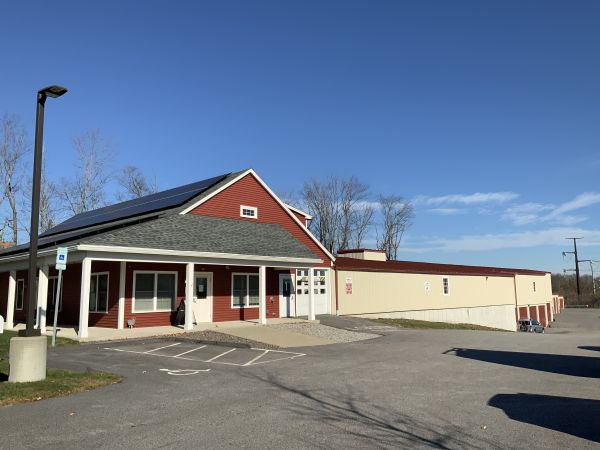 The Storage Barn of Newington - 2211 Woodbury Avenue