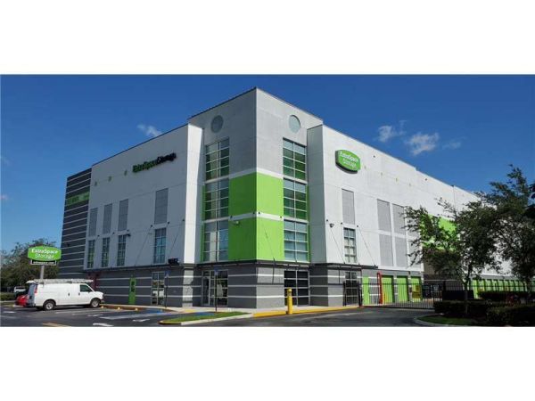 Extra Space Storage - 1429 - Miami Gardens - NW 183rd Street - 5903 Northwest 183rd Street