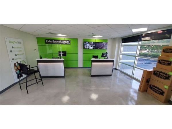 Extra Space Storage - 1429 - Miami Gardens - NW 183rd Street - 5903 Northwest 183rd Street