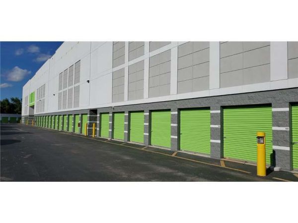 Extra Space Storage - 1429 - Miami Gardens - NW 183rd Street - 5903 Northwest 183rd Street