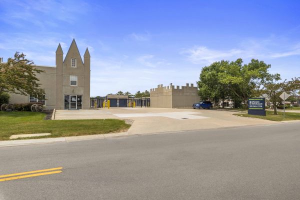 Prime Storage - Fishers - 12650 Ford Drive