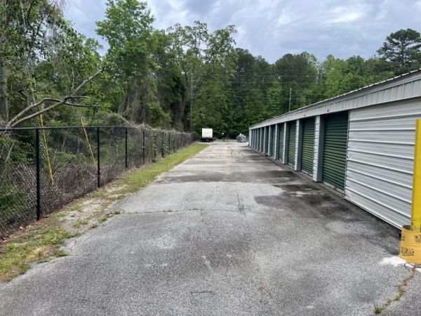Ms. Lillian's Self Storage - Newnan - 1210 Georgia 16