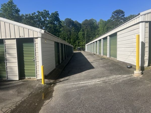 Ms. Lillian's Self Storage - Newnan - 1210 Georgia 16