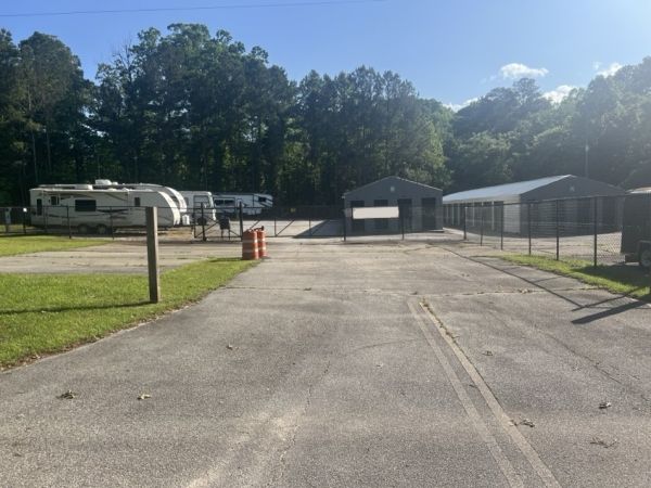 Ms. Lillian's Self Storage - Newnan - 1210 Georgia 16