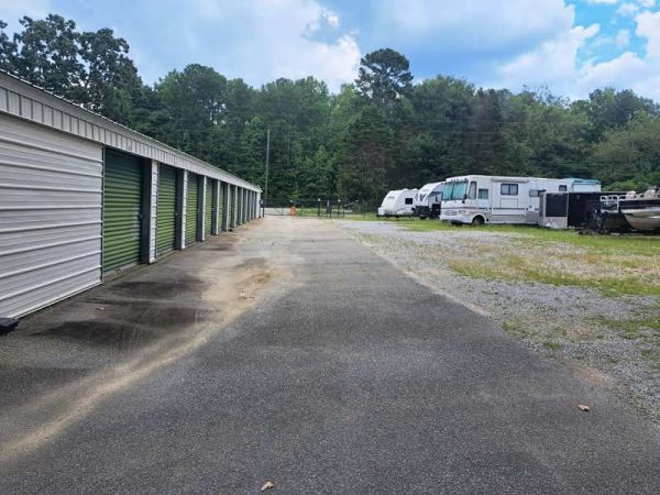 Ms. Lillian's Self Storage - Newnan - 1210 Georgia 16