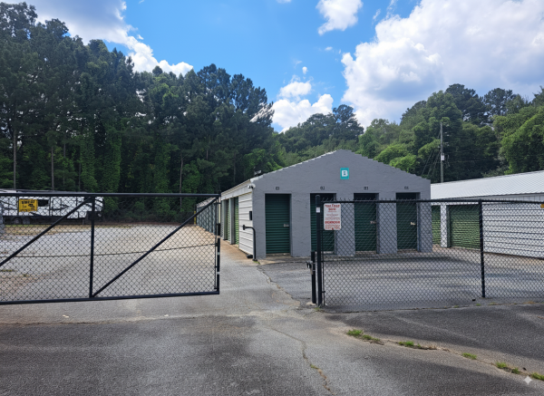 Ms. Lillian's Self Storage - Newnan - 1210 Georgia 16