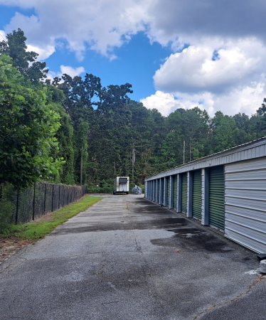 Ms. Lillian's Self Storage - Newnan - 1210 Georgia 16