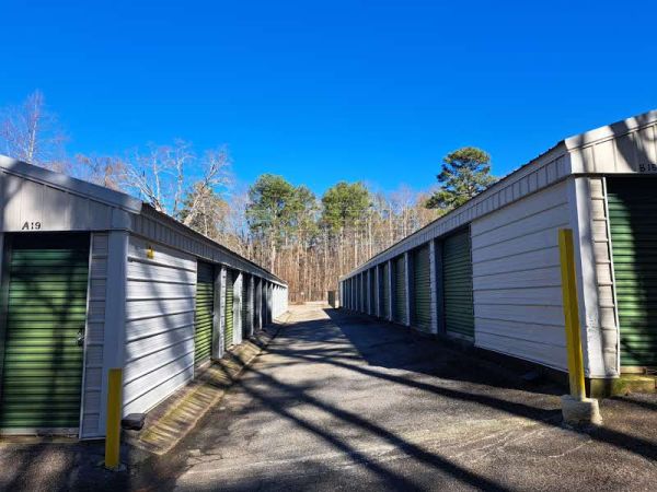 Ms. Lillian's Self Storage - Newnan - 1210 Georgia 16