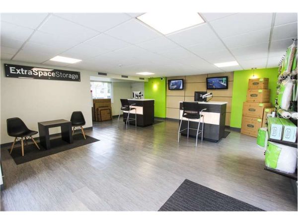 Extra Space Storage - 1064 - North Lauderdale - So State Rd - 2048 South State Road 7