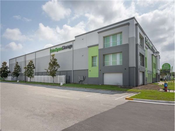 Extra Space Storage - 1631 - Orlando - Hoffner Ave - 5753 Hoffner Avenue