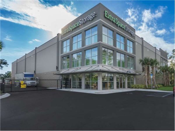 Extra Space Storage - 7028 - Port Orange - Journeys End Way - 5850 Journey's End Way