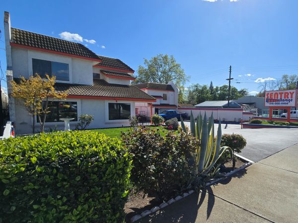 Sentry Storage - Greenback - 9344 Greenback Ln