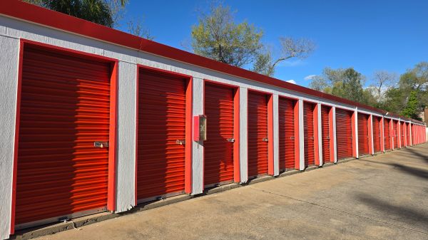 Sentry Storage - Folsom - 201 Folsom Dam Rd