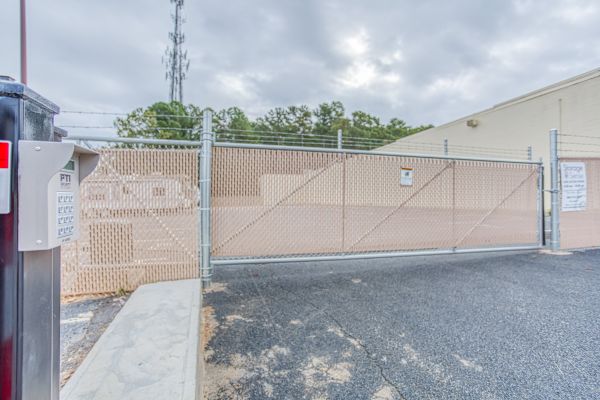 Storage Sense - Greenville - 7916 White Horse Road