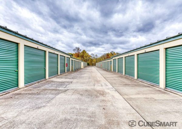 CubeSmart Self Storage - Clarksville - 528 Dover Road