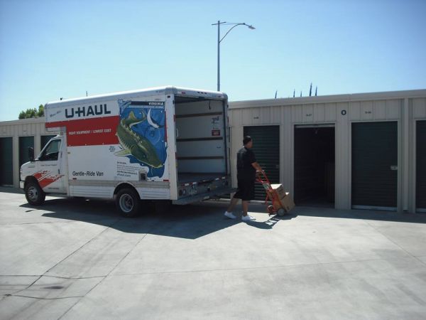 Sanger Self Storage - 110 ACADEMY ST
