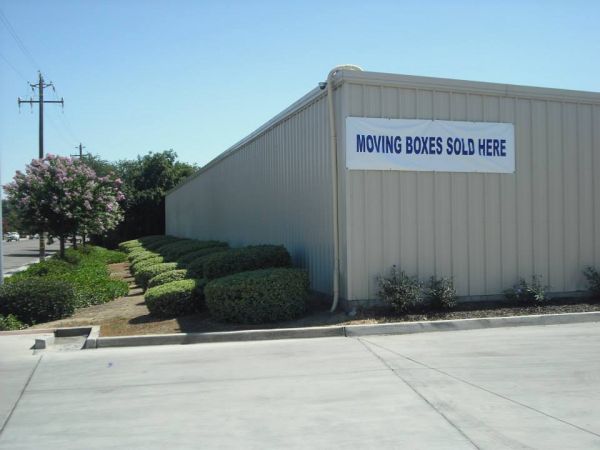 Sanger Self Storage - 110 ACADEMY ST