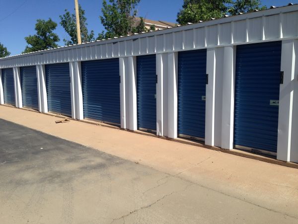 Mary's Magazine Self Storage - 1035 Field Avenue