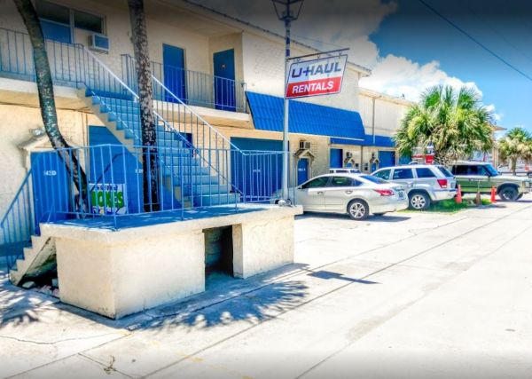 Storage Sense - Naples - 5800 Houchin Street