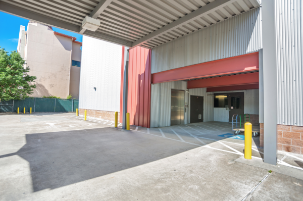 Bullseye Storage - Houston - West Dallas - 3200 West Dallas Street