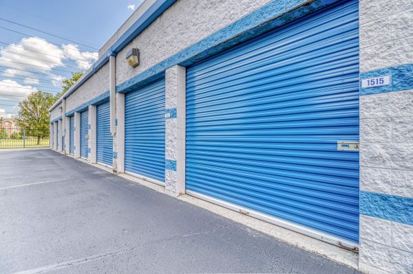 Storage Sense - Utica - 12700 Utica Park Boulevard