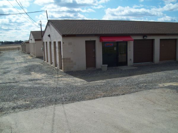 Louisville Self Storage - 7100 Columbus Rd