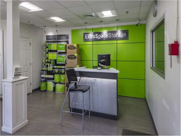 Extra Space Storage - 1098 - Jamaica Plain - Washington St - 3175 Washington Street