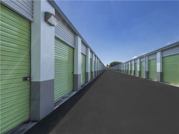 Extra Space Storage - 0207 - Tamiami - SW 8th St - 12380 Southwest 8th Street