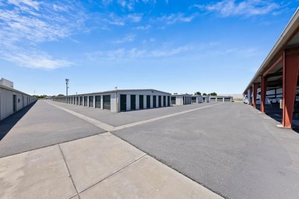Storage Star Woodland - Matmor - 35 Matmor Road