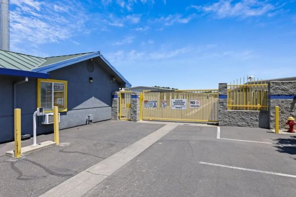 Storage Star Woodland - Matmor - 35 Matmor Road