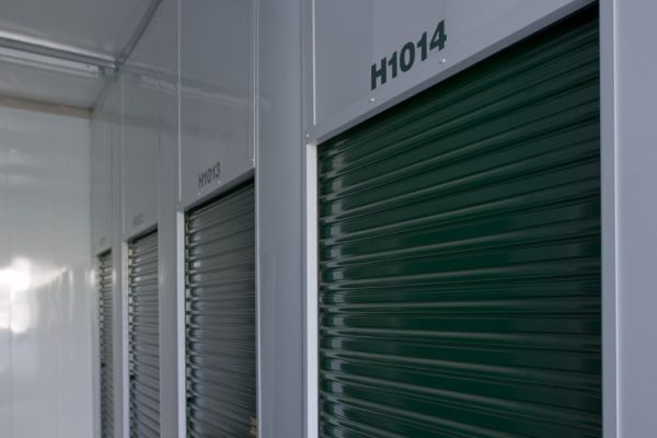 Erle Road Self-Storage - 5600 Lindhurst Avenue