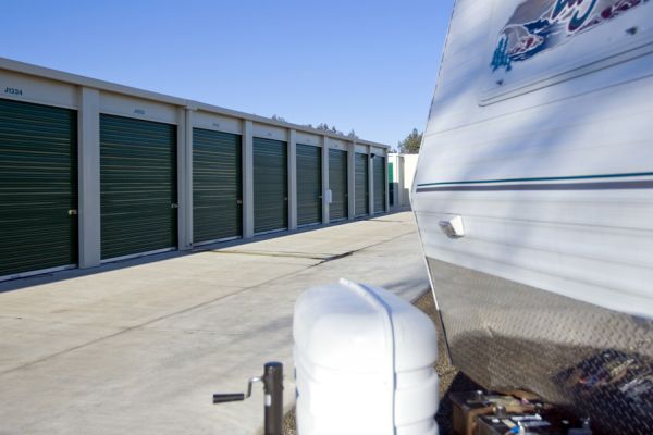 Erle Road Self-Storage - 5600 Lindhurst Avenue