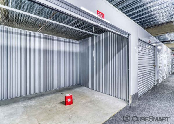 CubeSmart Self Storage - Waltham - 96 Linden Street