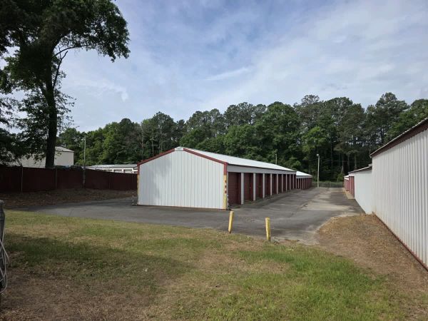 Tri Star Storage Sumter - 2220 Peach Orchard Rd