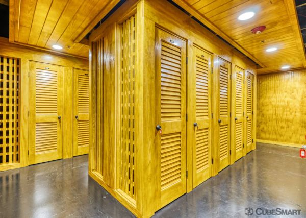 Bee Safe Storage - Greensboro - 5803 W. Gate City Blvd. - 5803 West Gate City Boulevard