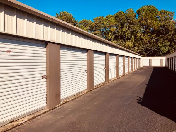 Gautier Lock Storage - Annex - 3124 Ladnier Road