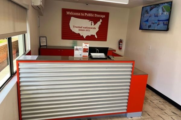 Public Storage - Jacksonville - 979 Lane Ave, South - 979 Lane Ave, South