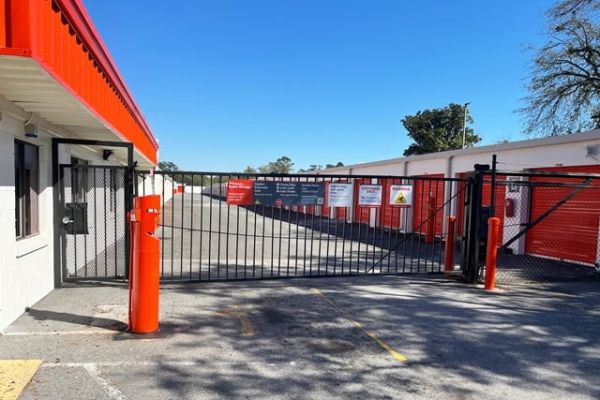 Public Storage - Jacksonville - 979 Lane Ave, South - 979 Lane Ave, South