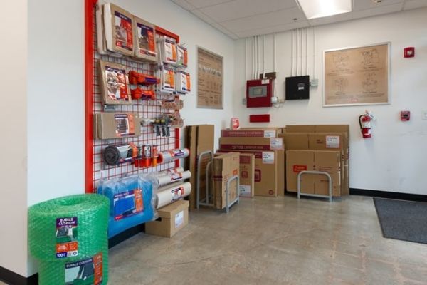 Public Storage - Miami - 10855 NW 7th Ave - 10855 NW 7th Ave