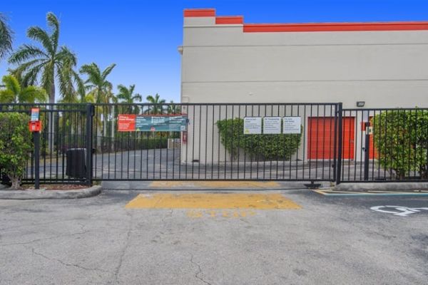 Public Storage - Boca Raton - 109 NW 20th Street - 109 NW 20th Street