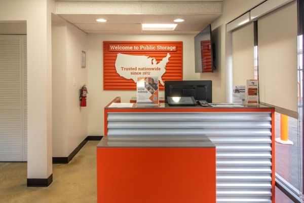 Public Storage - Orlando - 2275 S Semoran Blvd - 2275 S Semoran Blvd
