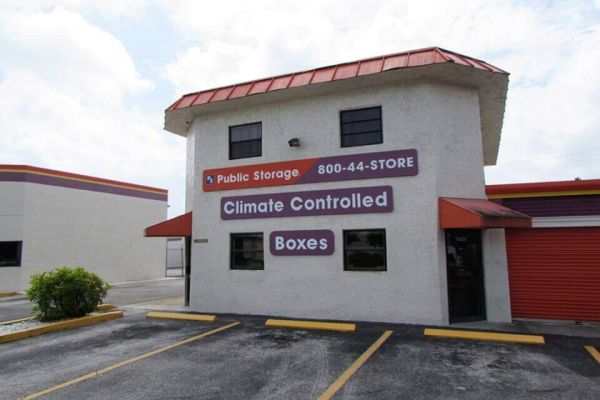 Public Storage - Fort Pierce - 5221 Okeechobee Road - 5221 Okeechobee Road