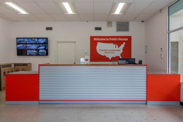 Public Storage - West Palm Beach - 5503 N Australian Ave - 5503 N Australian Ave