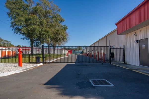 Public Storage - Apopka - 2431 S Orange Blossom Trail - 2431 S Orange Blossom Trail